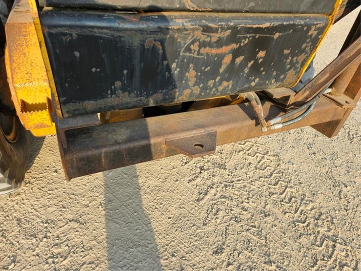 2012-deere-770a-image-33
