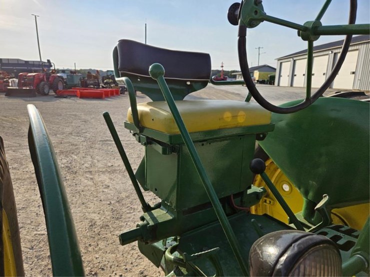 john-deere-50-image-26