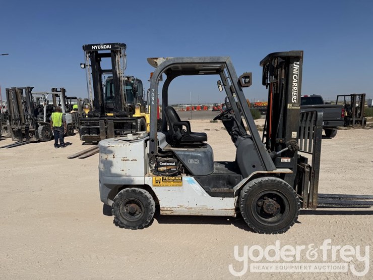 2017-nissan-fhd30t5v-image-6