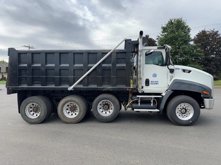 2014-caterpillar-ct660-image-6