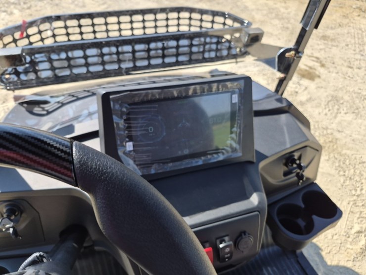 sdlanch-4-passenger-golf-cart-image-9