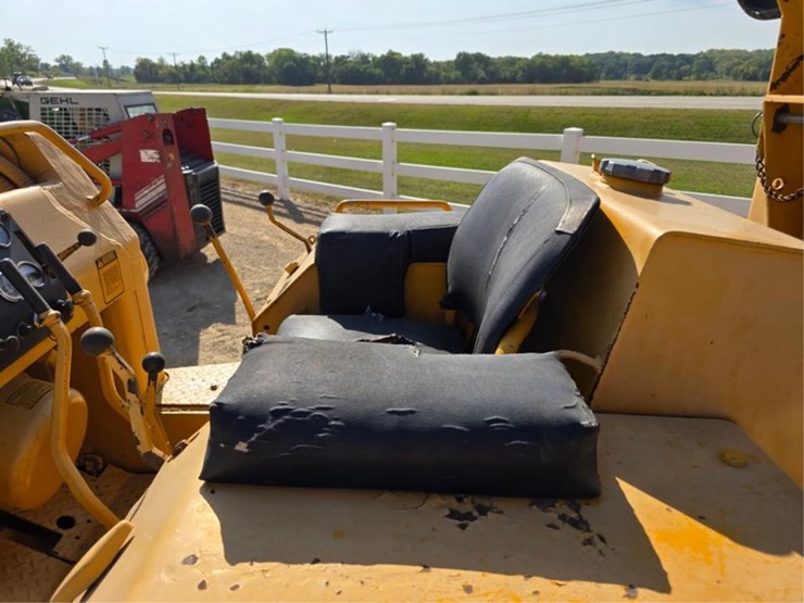 1974-john-deere-450-image-15