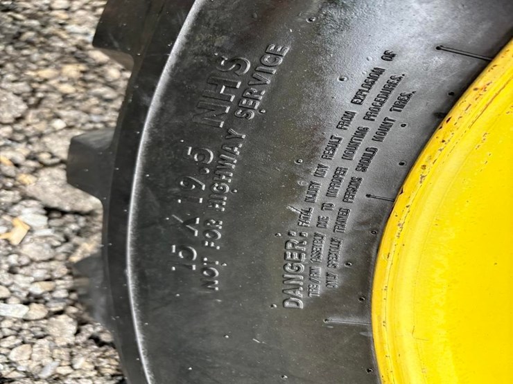 john-deere-790-image-24