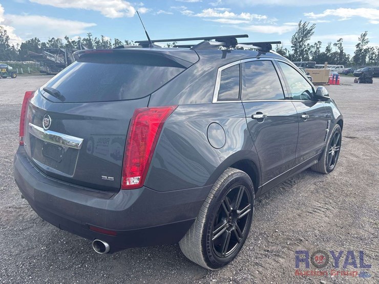 2012-cadillac-srx-image-3