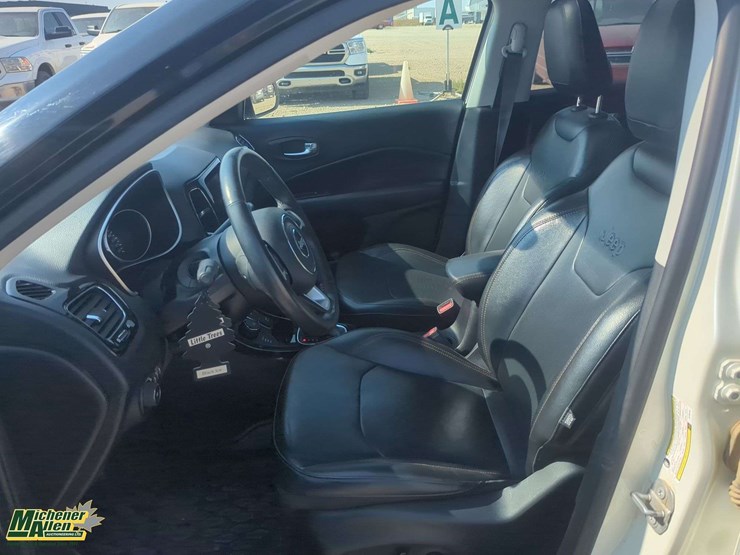 2019-jeep-compass-image-12