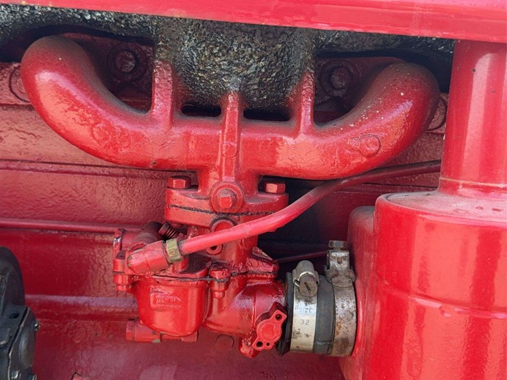 farmall-140-with-belly-mower-image-68