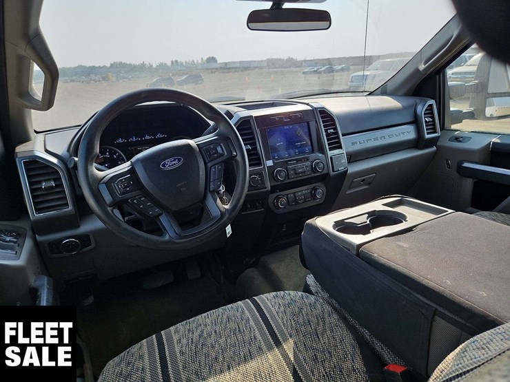 2021-ford-f250-image-15
