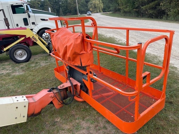 2003-jlg-400s-image-3