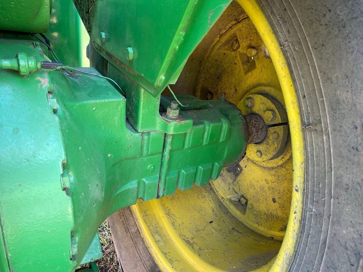 john-deere-8430-image-18
