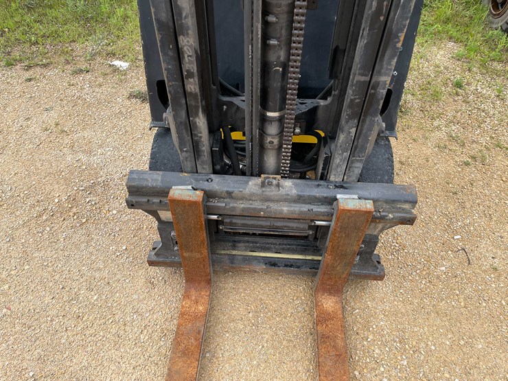 #432-•-yale-cushion-tire-forklift-(shawano,-wi)-image-10