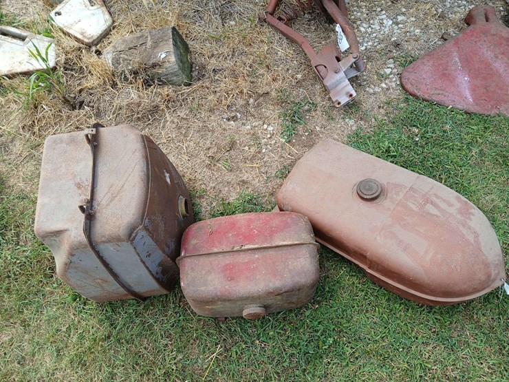 3-fuel-tanks-image-1