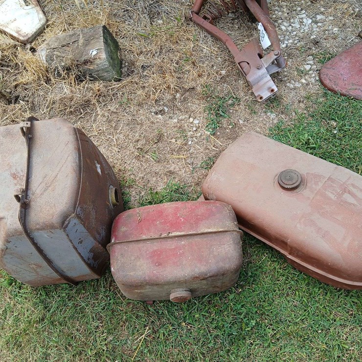 3 fuel tanks