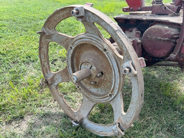 farmall-h-image-46