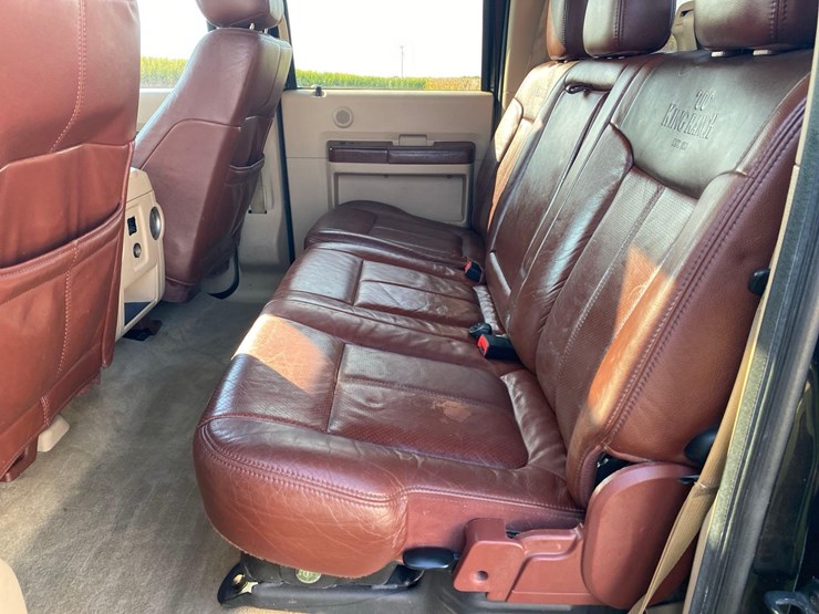 2013-ford-f250-king-ranch-image-32