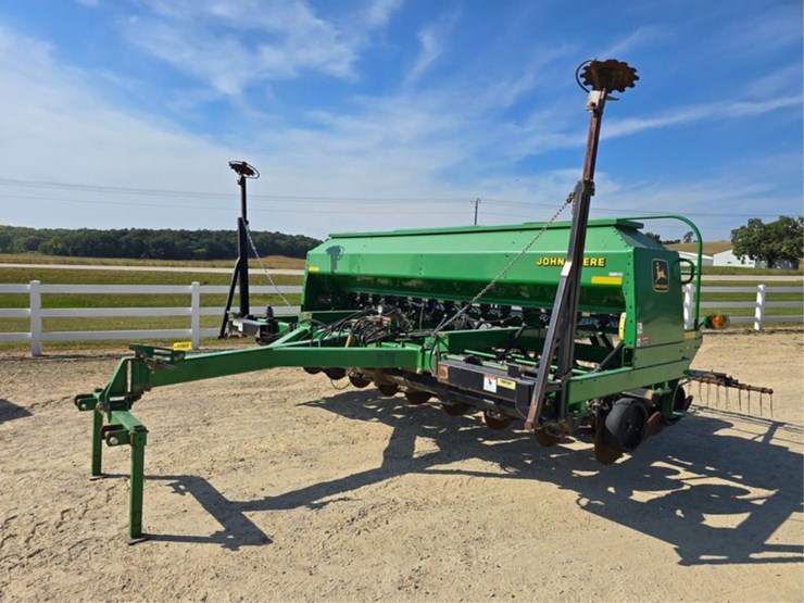 2022-john-deere-1590-image-1