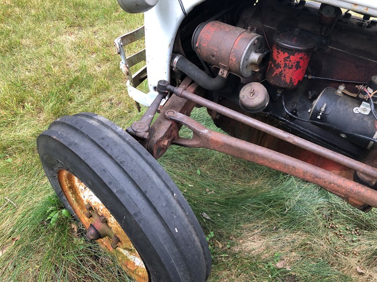 ford-8n-image-13