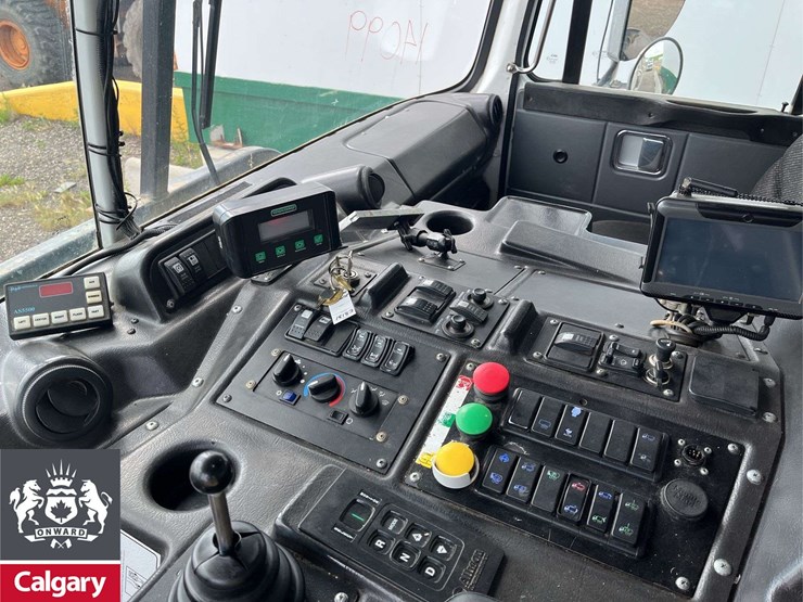 2015-autocar-xpeditor-image-5