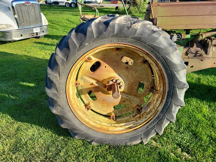 john-deere-60-image-11