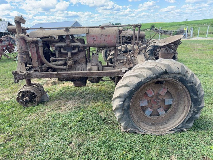 farmall-f-20-image-3
