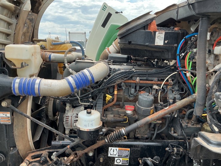 2018-kenworth-t880-image-1