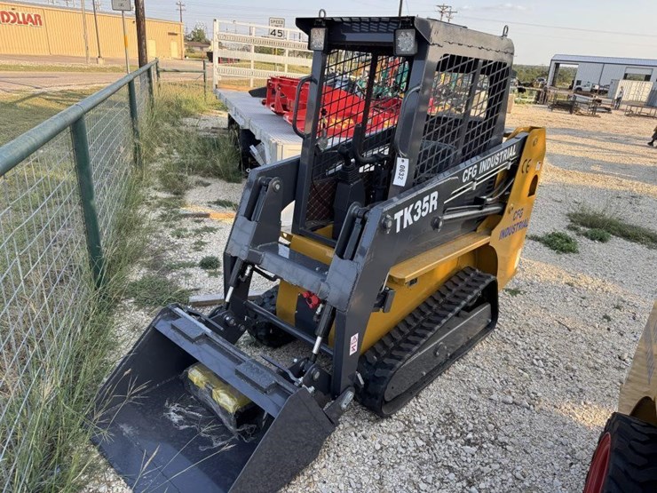 2025,-cf-industry,-tk35r-gas-powered-compact-skid-image-1