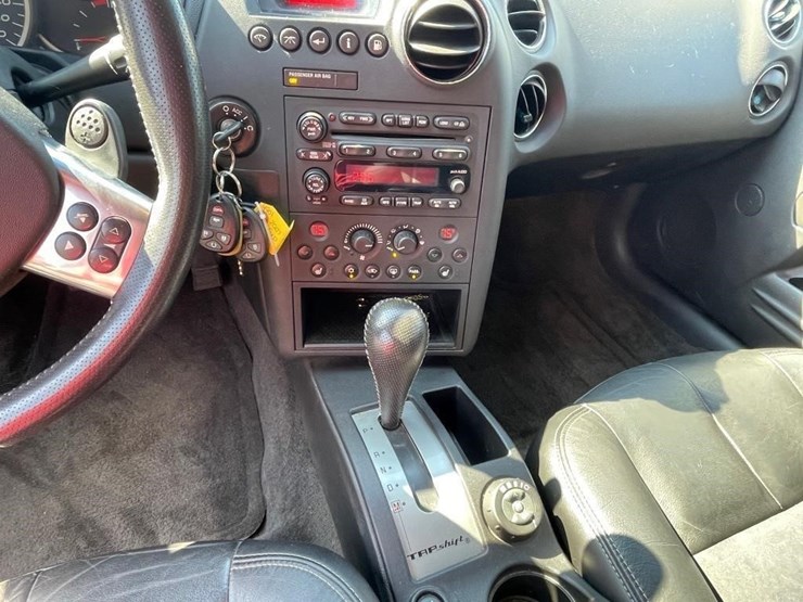 2007-pontiac-grand-prix-car-image-11