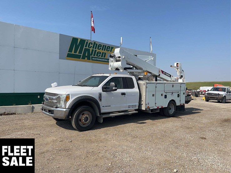 2017-ford-f550-image-1