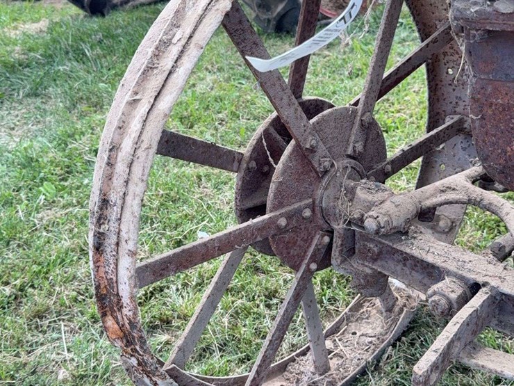 mccormick-deering-10-20-image-14
