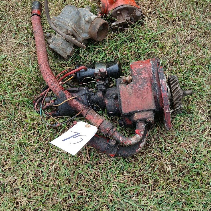 Carburetor and hydraulic pump
