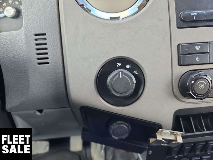 2016-ford-f550-image-15