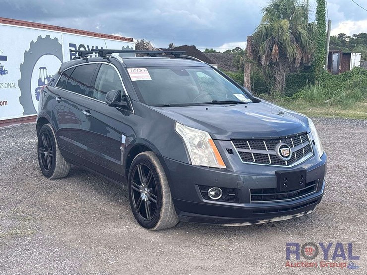 2012-cadillac-srx-image-2