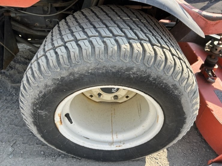 kubota-f3680-image-23