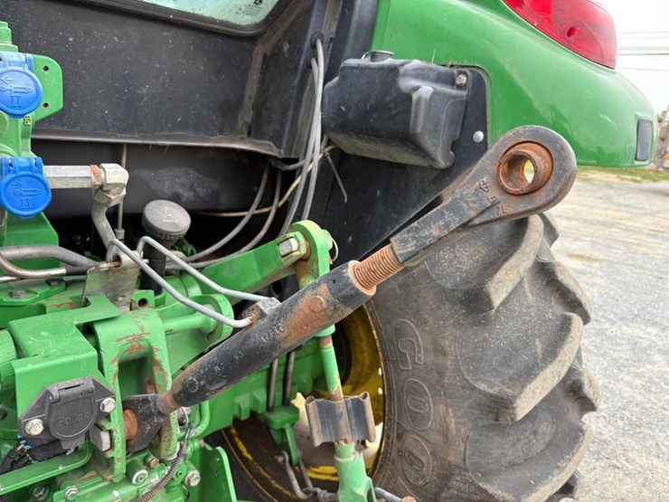 2012-john-deere-5083e-image-11