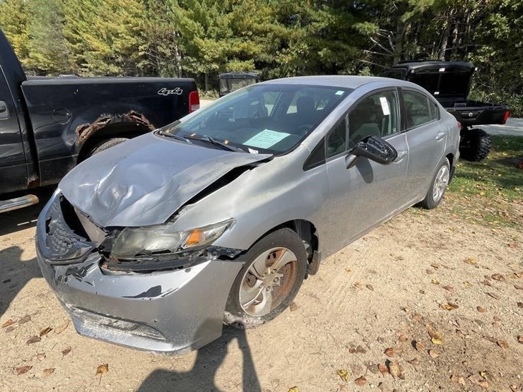 2014-honda-civic-car-image-1