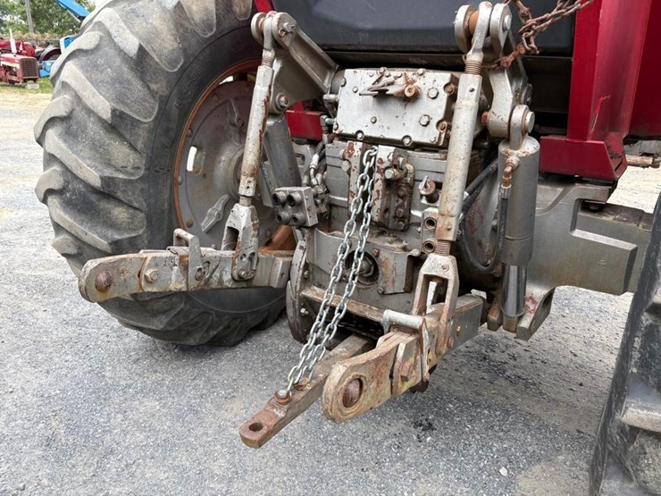 massey-ferguson-2675-image-11