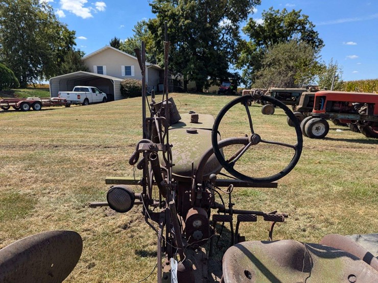 farmall-b-image-11