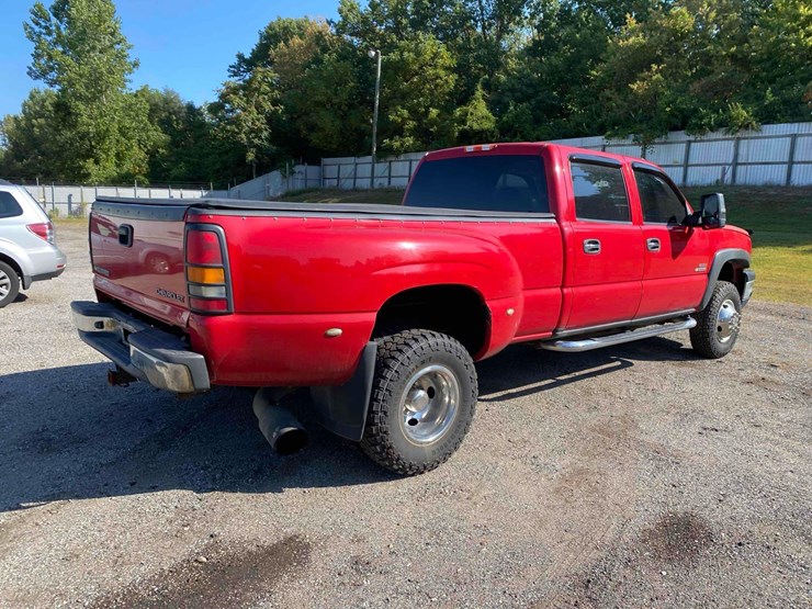 2005-chevrolet-3500-image-4