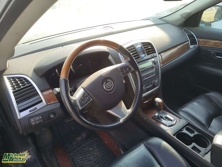 2008-cadillac-srx-image-12
