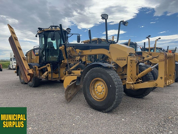 2011-caterpillar-160m-image-23