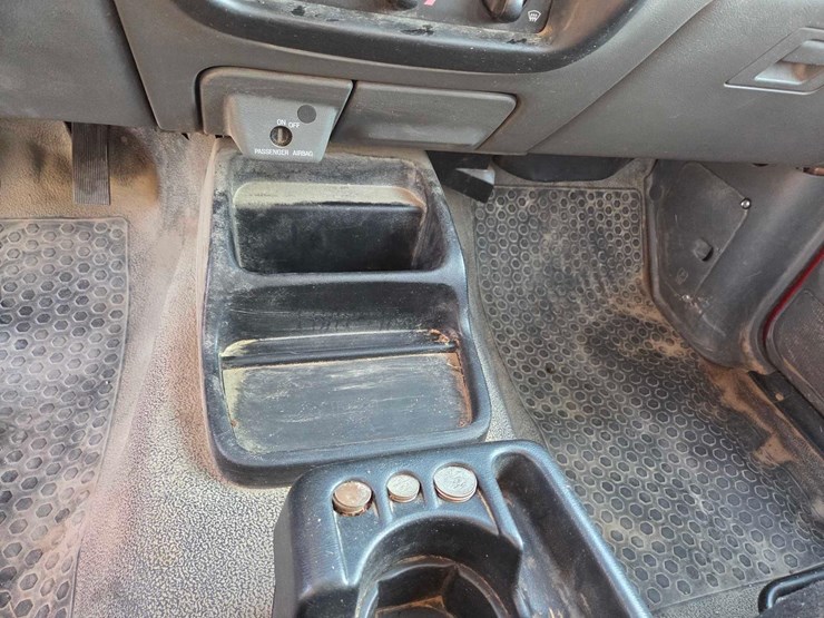 2004-ford-ranger-xlt-image-13