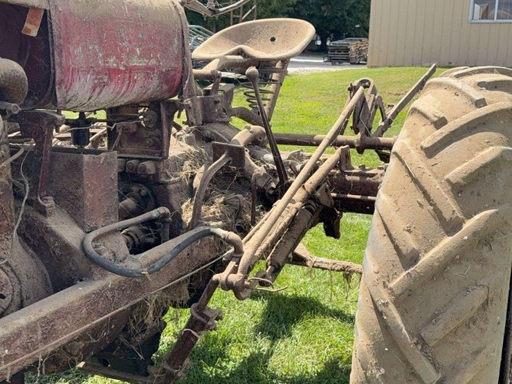 farmall-f-20-image-42
