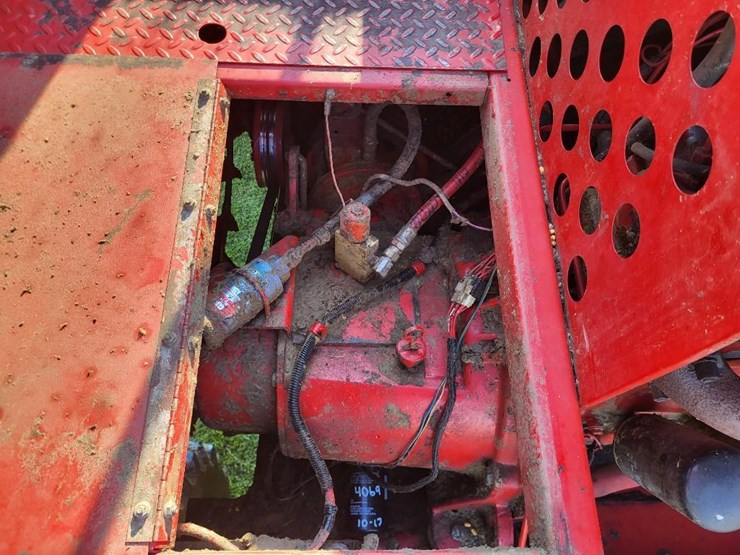 case-ih-1480-image-32