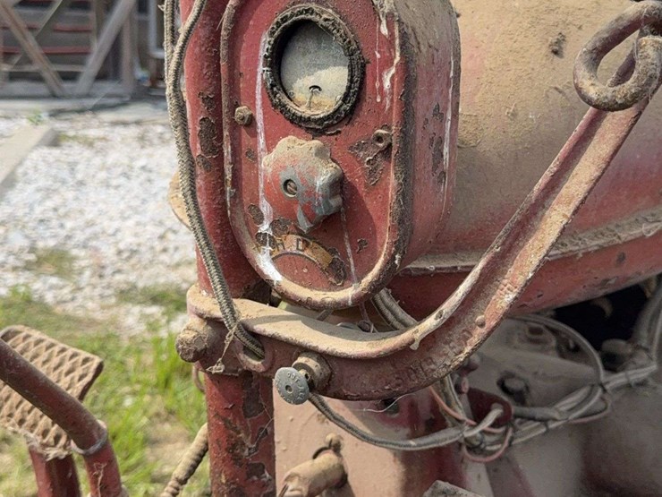 farmall-h-image-40