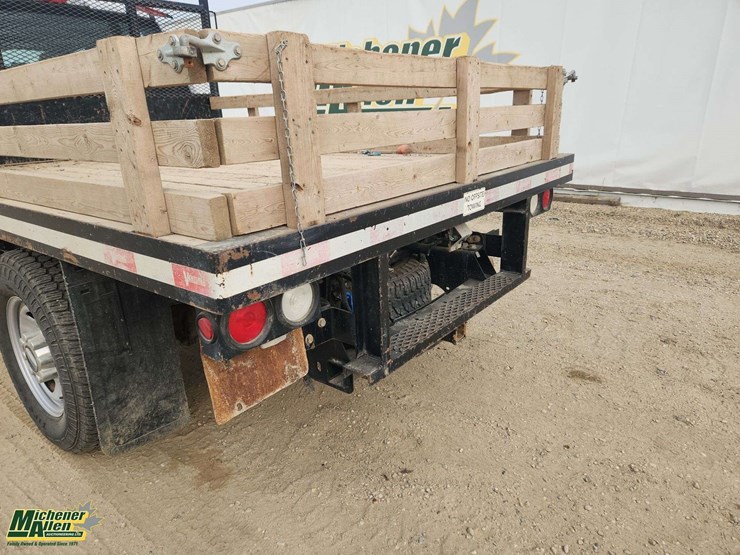 2021-ford-f350-image-44