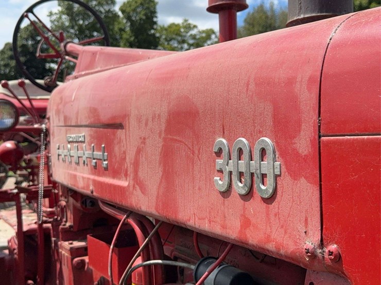 farmall-300-image-66