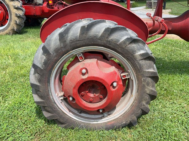 farmall-b-image-22