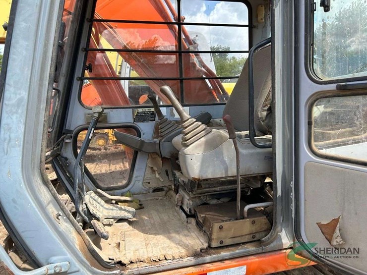 hitachi-ex200-lc-image-49