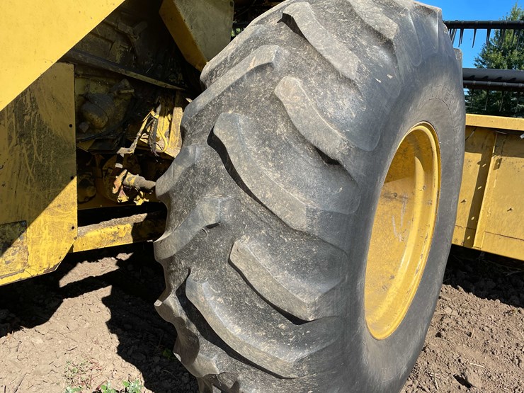 new-holland-tr87-image-20