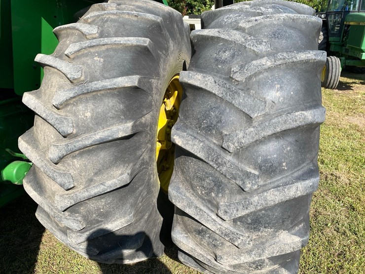 john-deere-8430-image-41