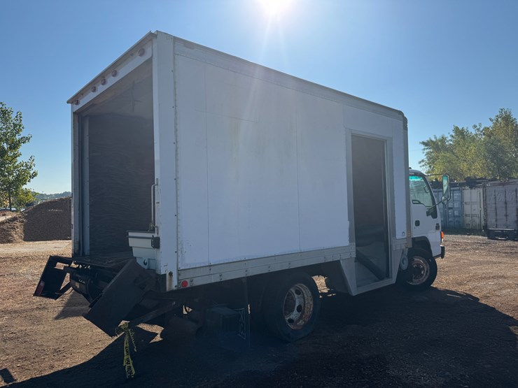 #3262-•-2002-chevy-c4500-box-truck-(has-wi-title)-(waukesha-wi)-image-7